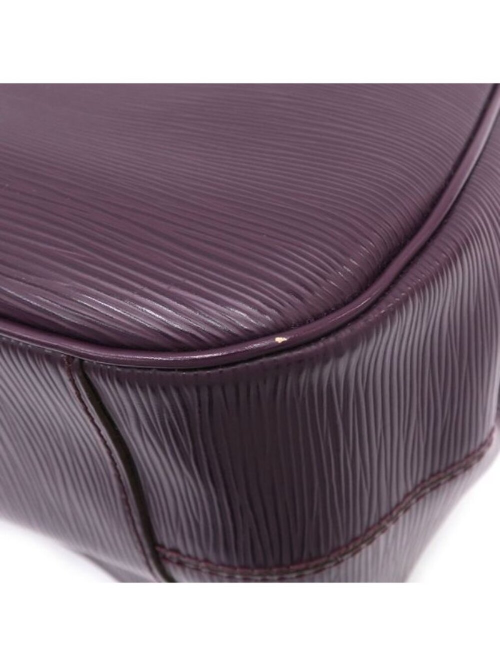 Louis Vuitton Epi Passy PM Clutch - Picture 6 of 9